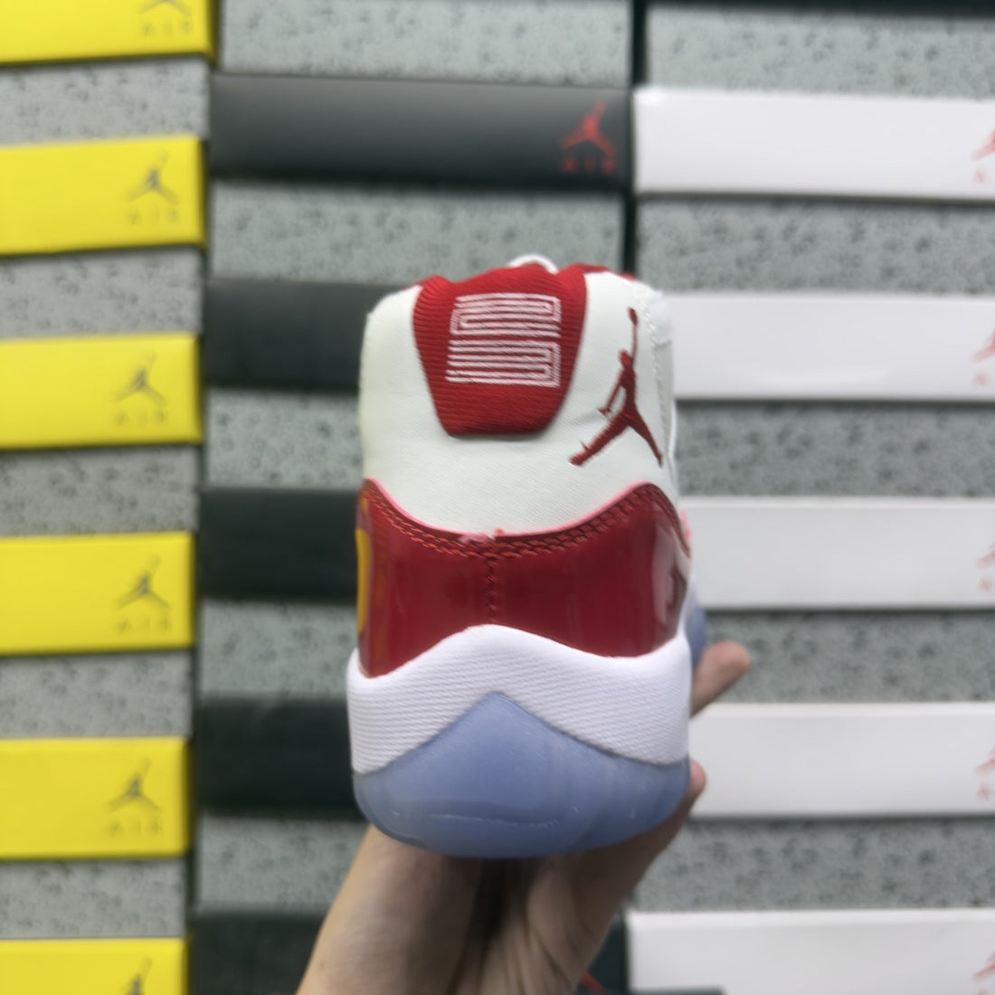 Air Jordan 11 Cherry