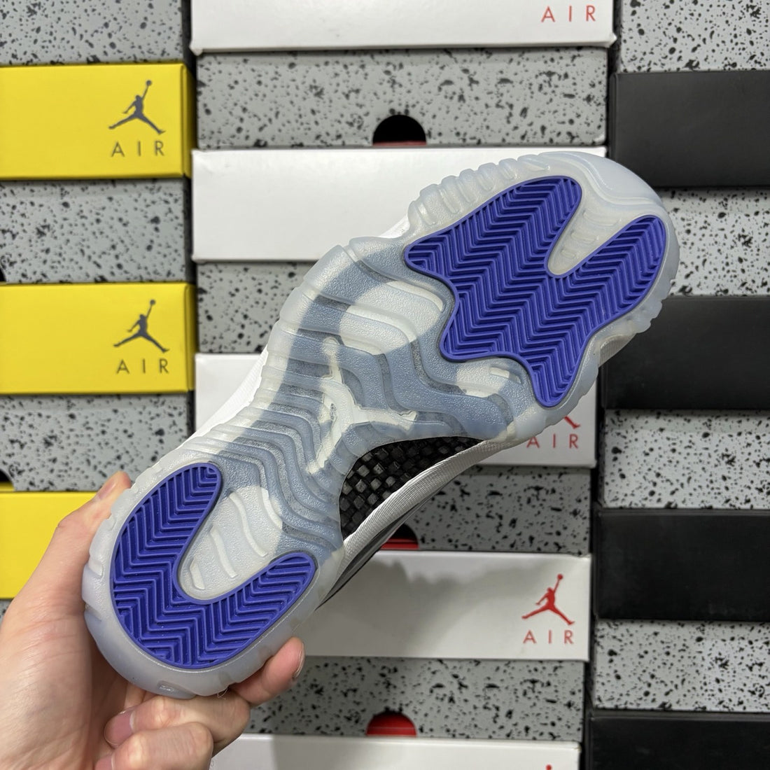 Air Jordan 11 Concord