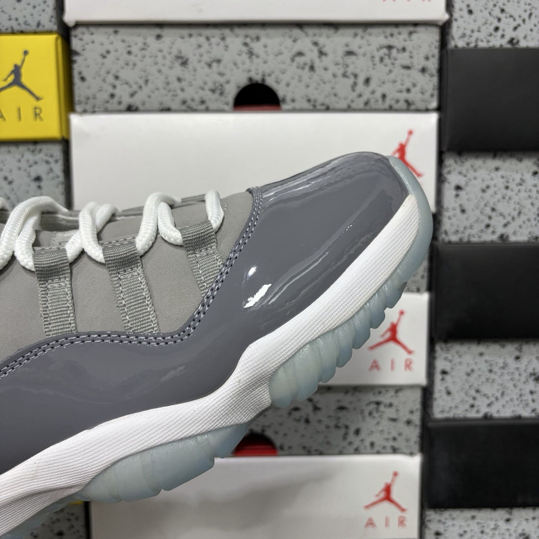 Air Jordan 11 Cool Grey