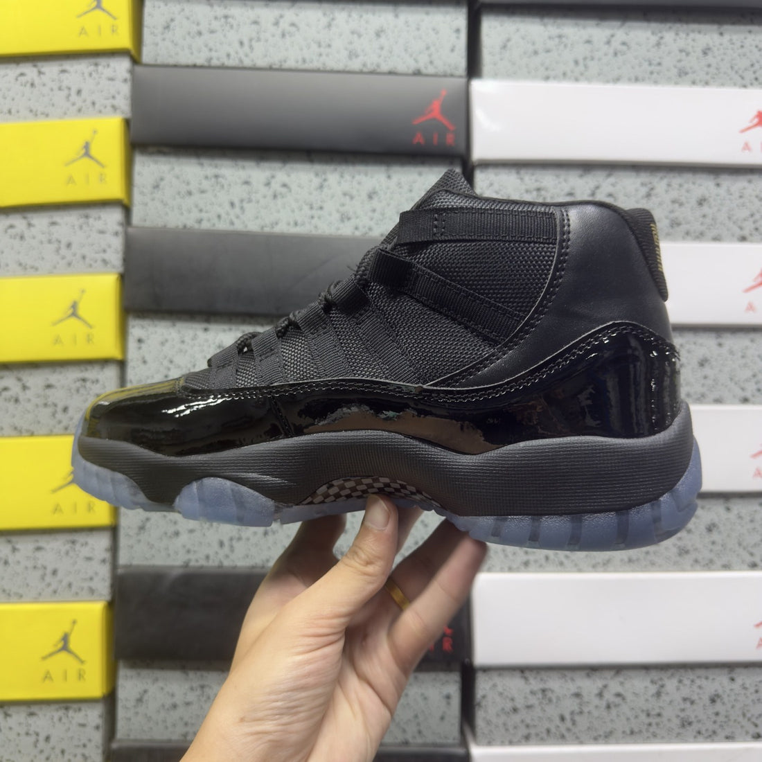 Air Jordan 11 Gamma Blue