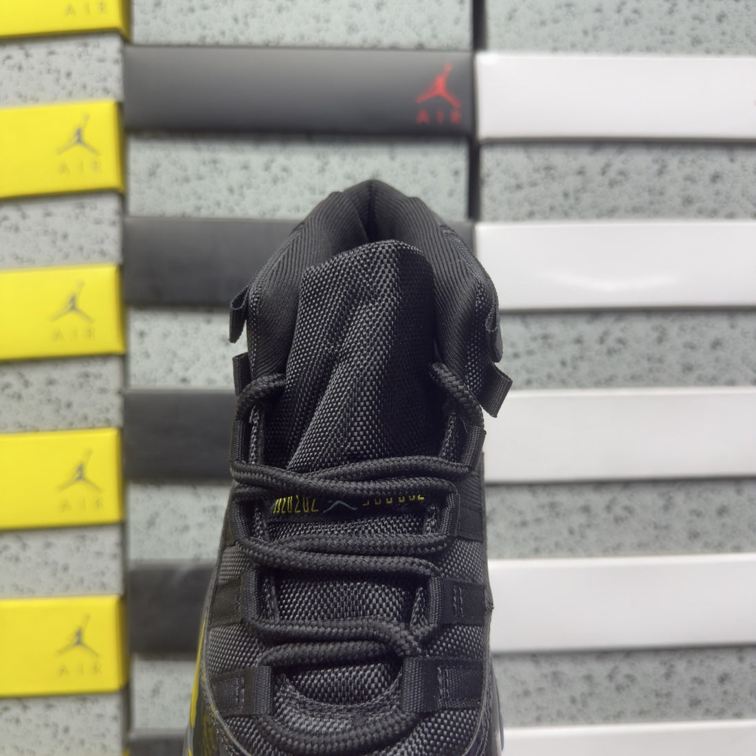 Air Jordan 11 Gamma Blue