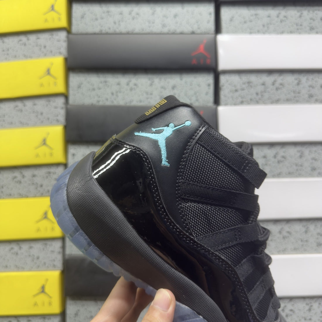 Air Jordan 11 Gamma Blue