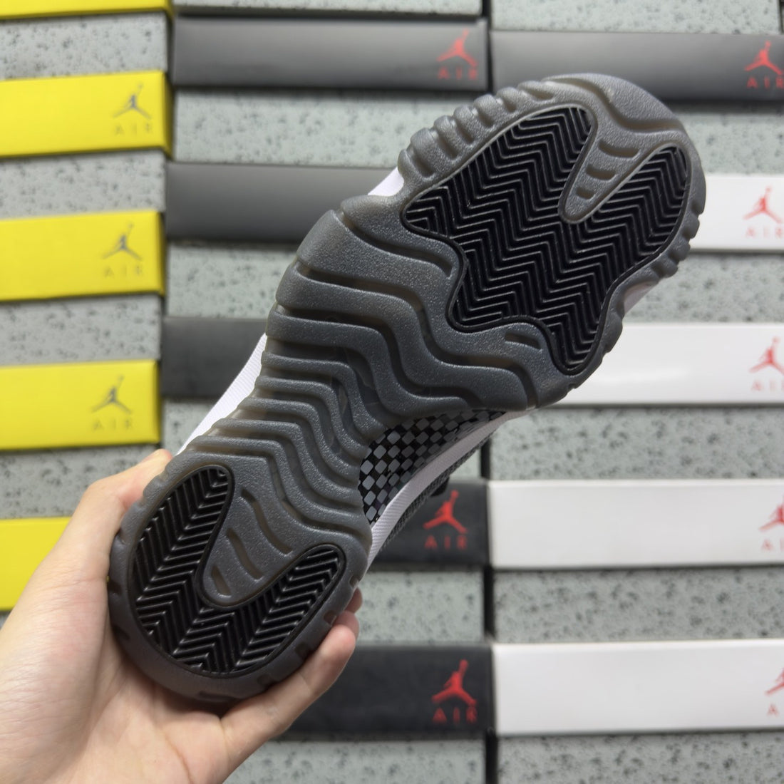 Air Jordan 11 Heiress Black Stingray