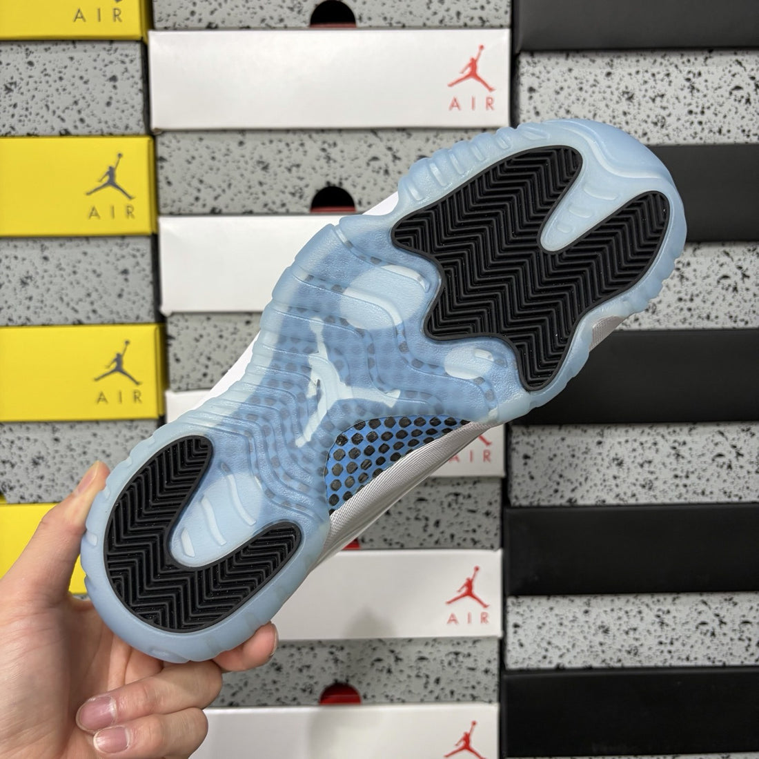 Air Jordan 11 Legend Blue Patent