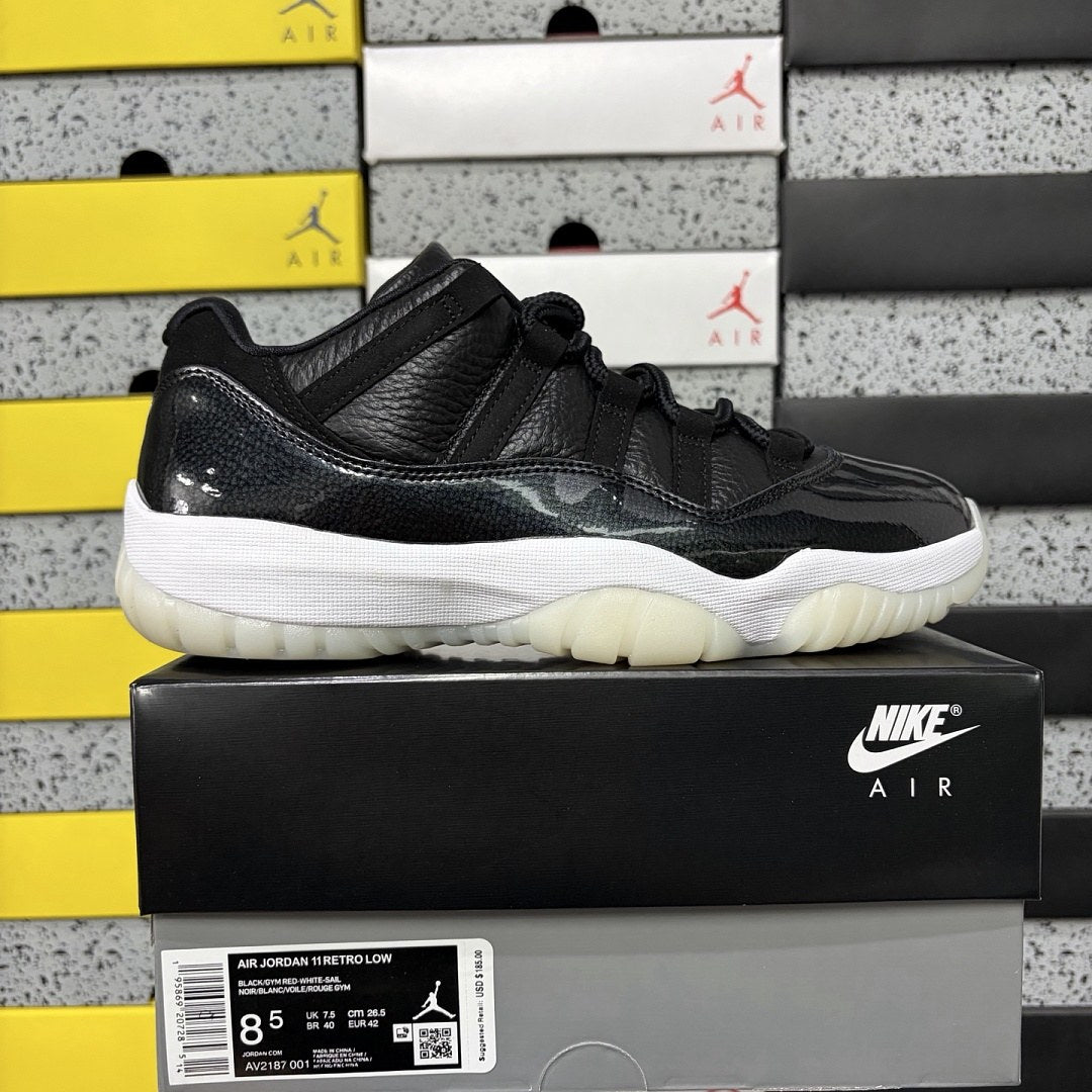 Air Jordan 11 Low Black Leather