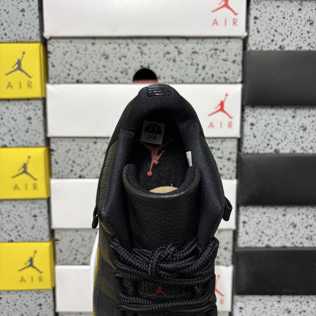 Air Jordan 11 Low Black Leather