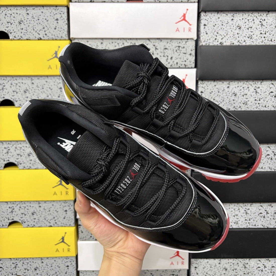 Air Jordan 11 Low Bred