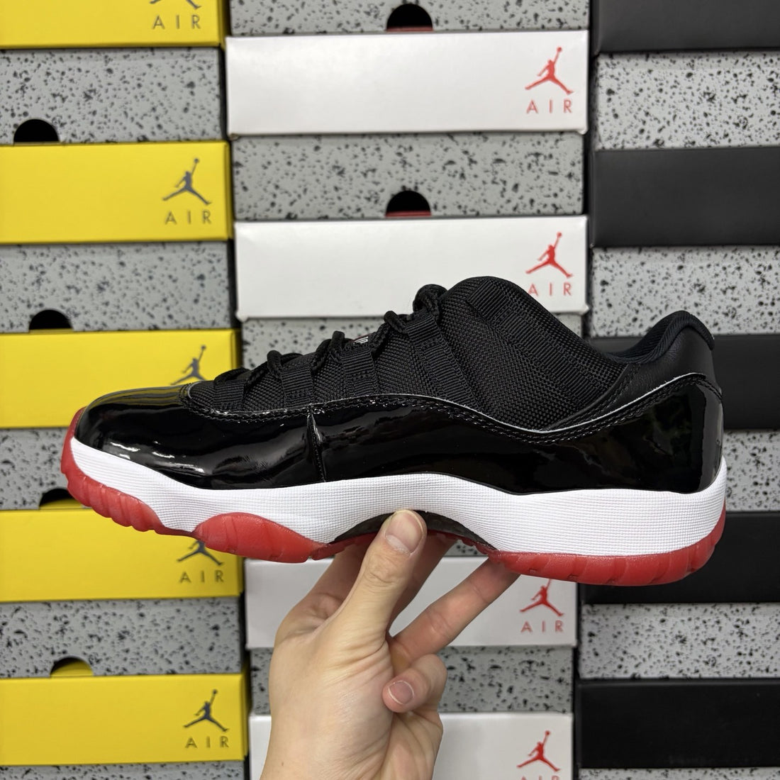 Air Jordan 11 Low Bred