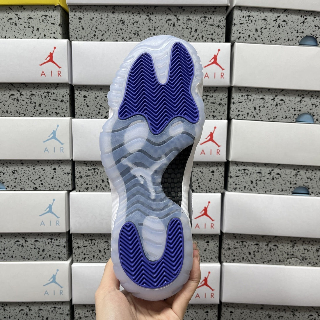 Air Jordan 11 Low Concord
