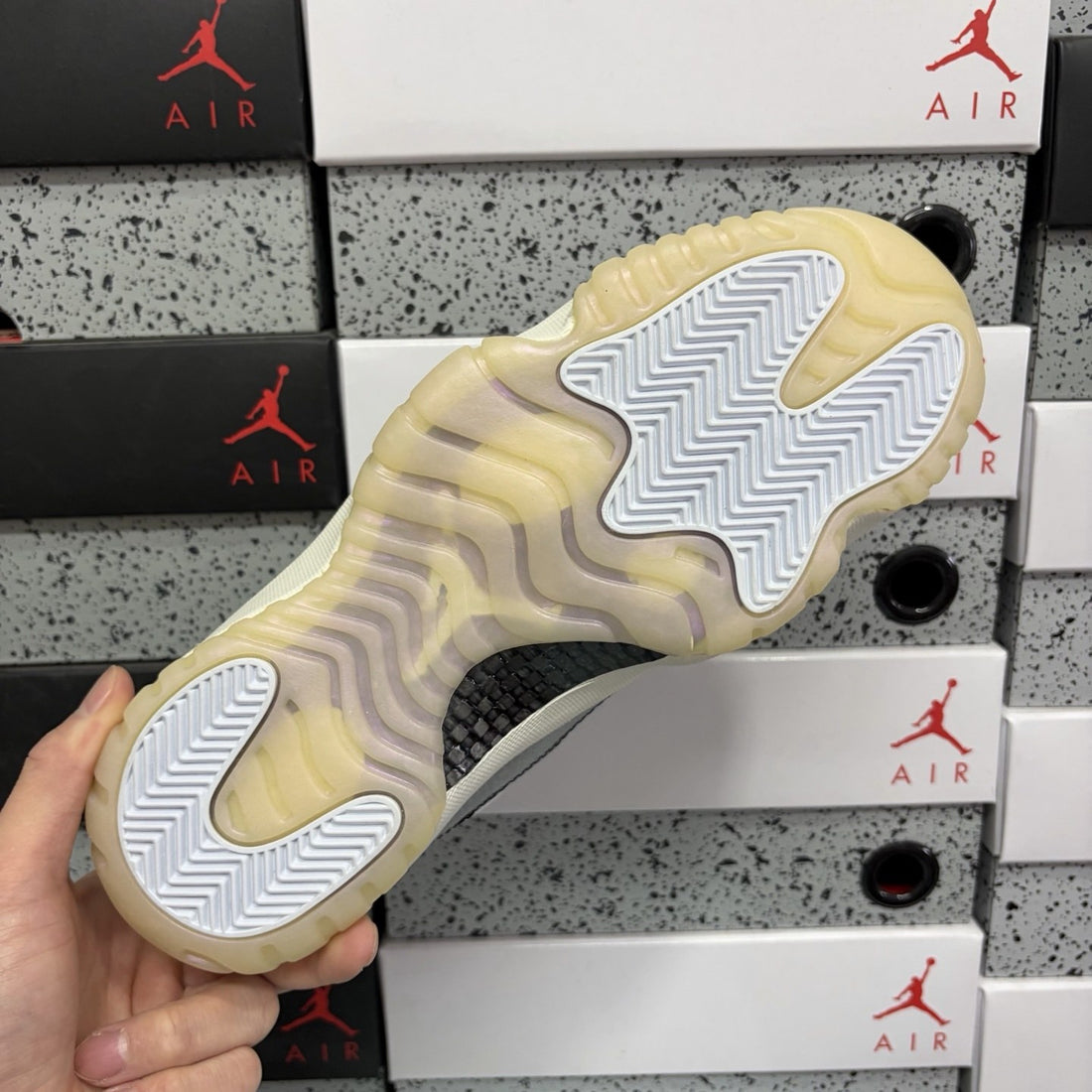 Air Jordan 11 Low Grey Suede