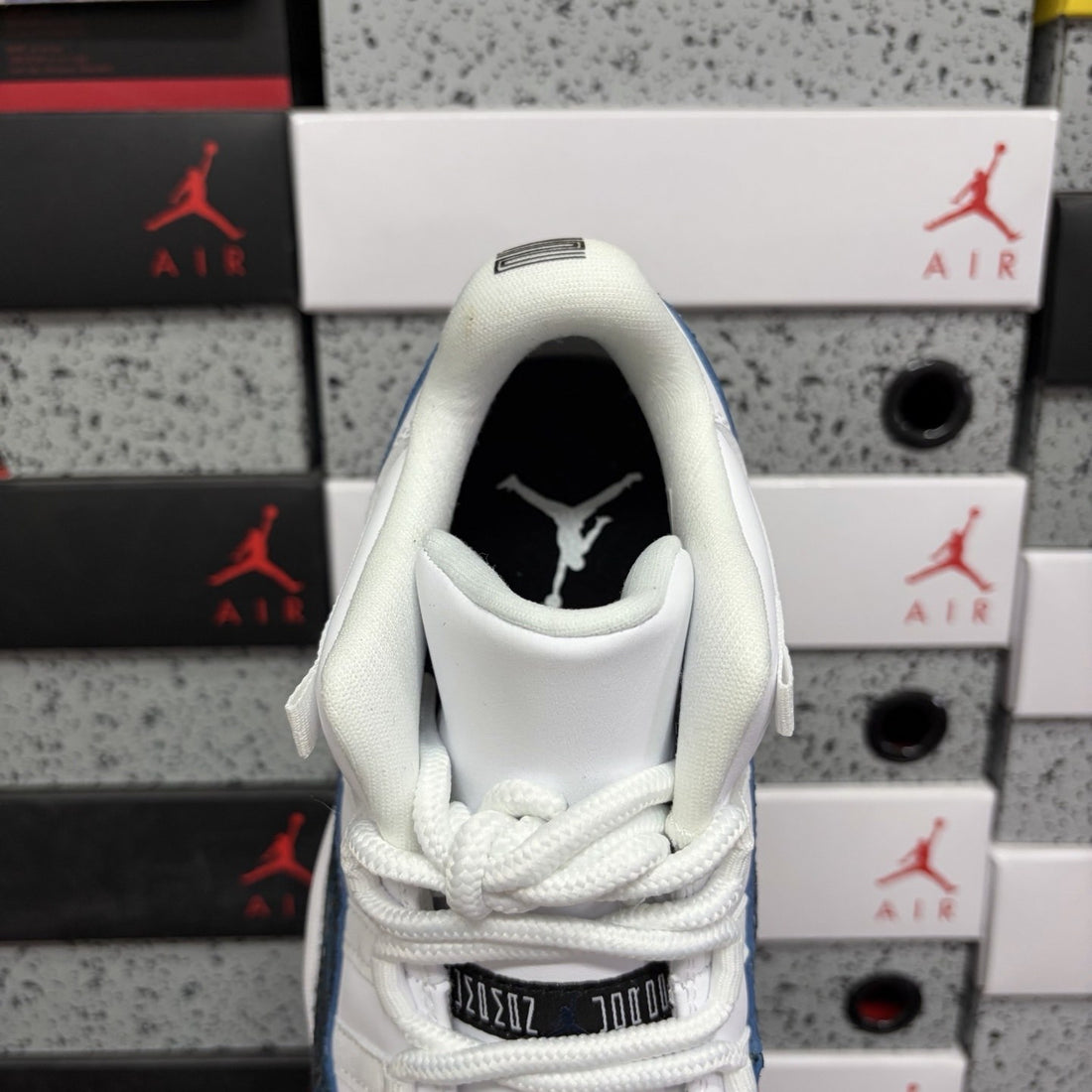 Air Jordan 11 Low Navy Snakeskin
