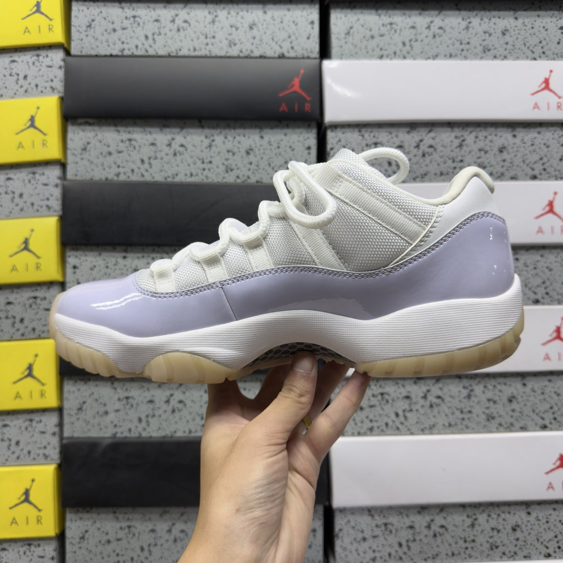 Air Jordan 11 Low Pure Violet