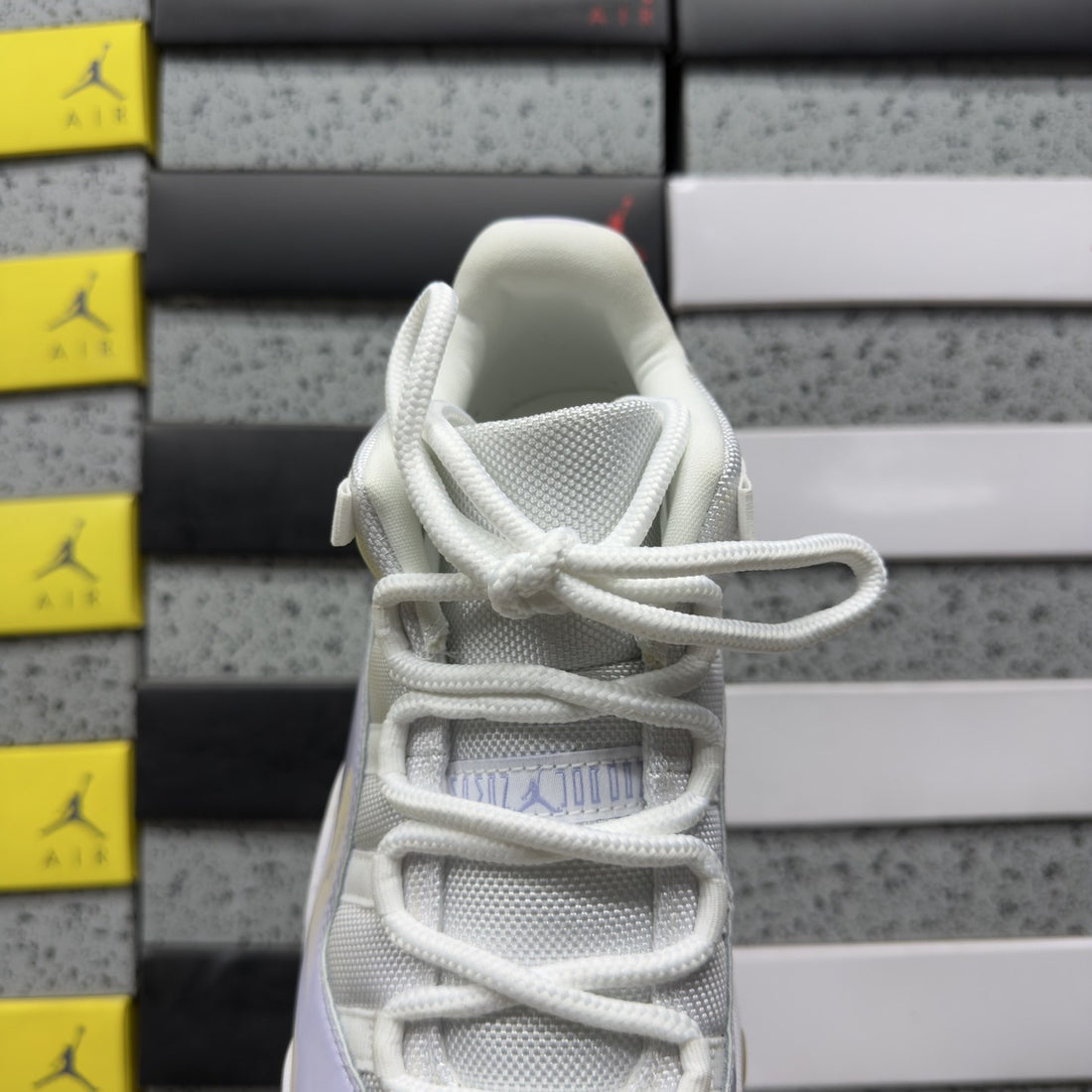 Air Jordan 11 Low Pure Violet