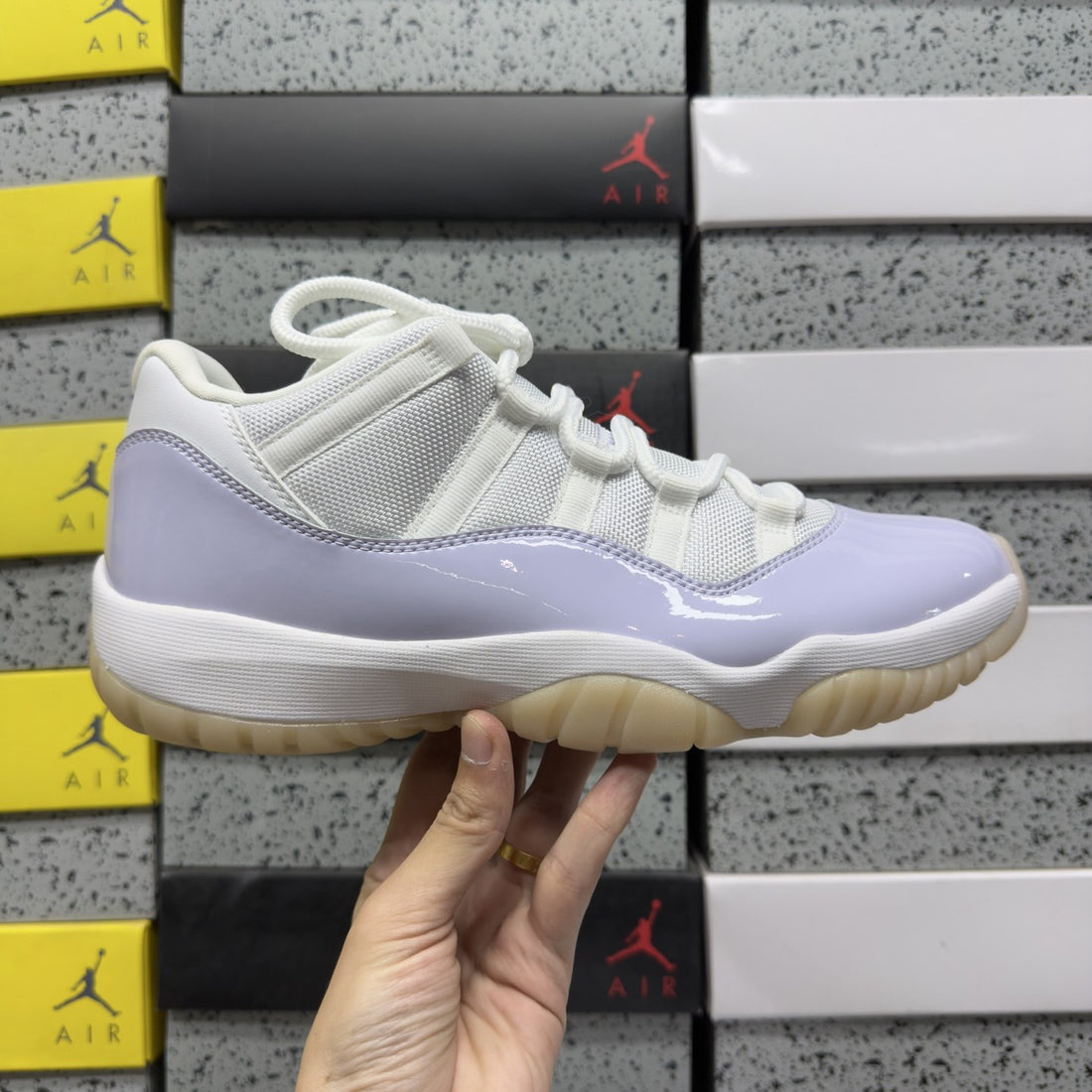 Air Jordan 11 Low Pure Violet