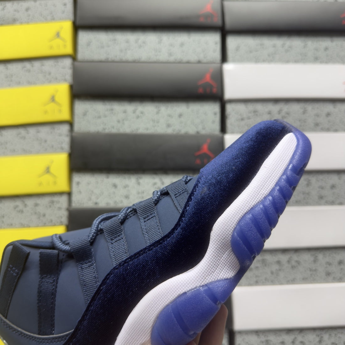 Air Jordan 11 Navy Velvet