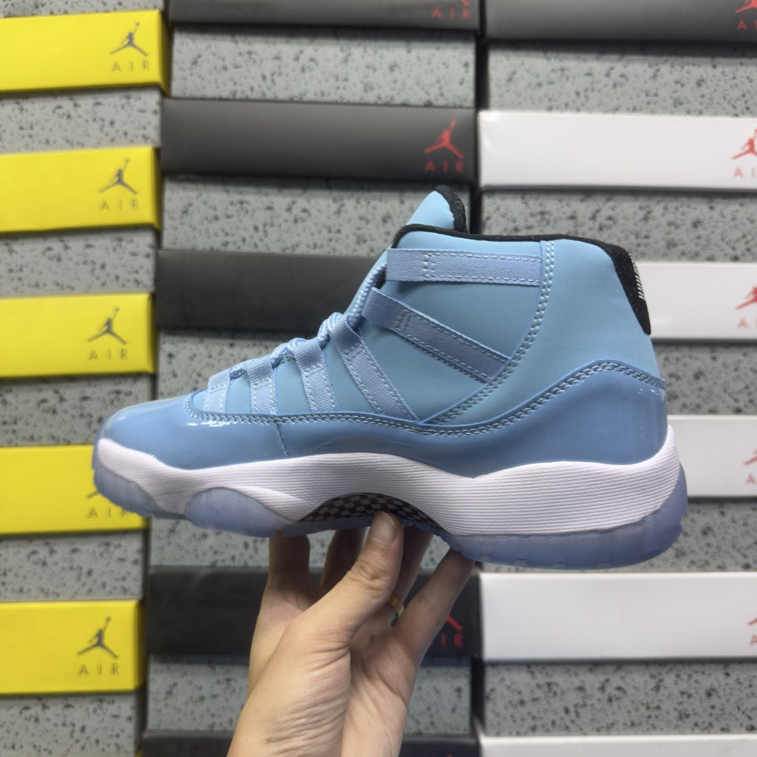 Air Jordan 11 Pantone Blue
