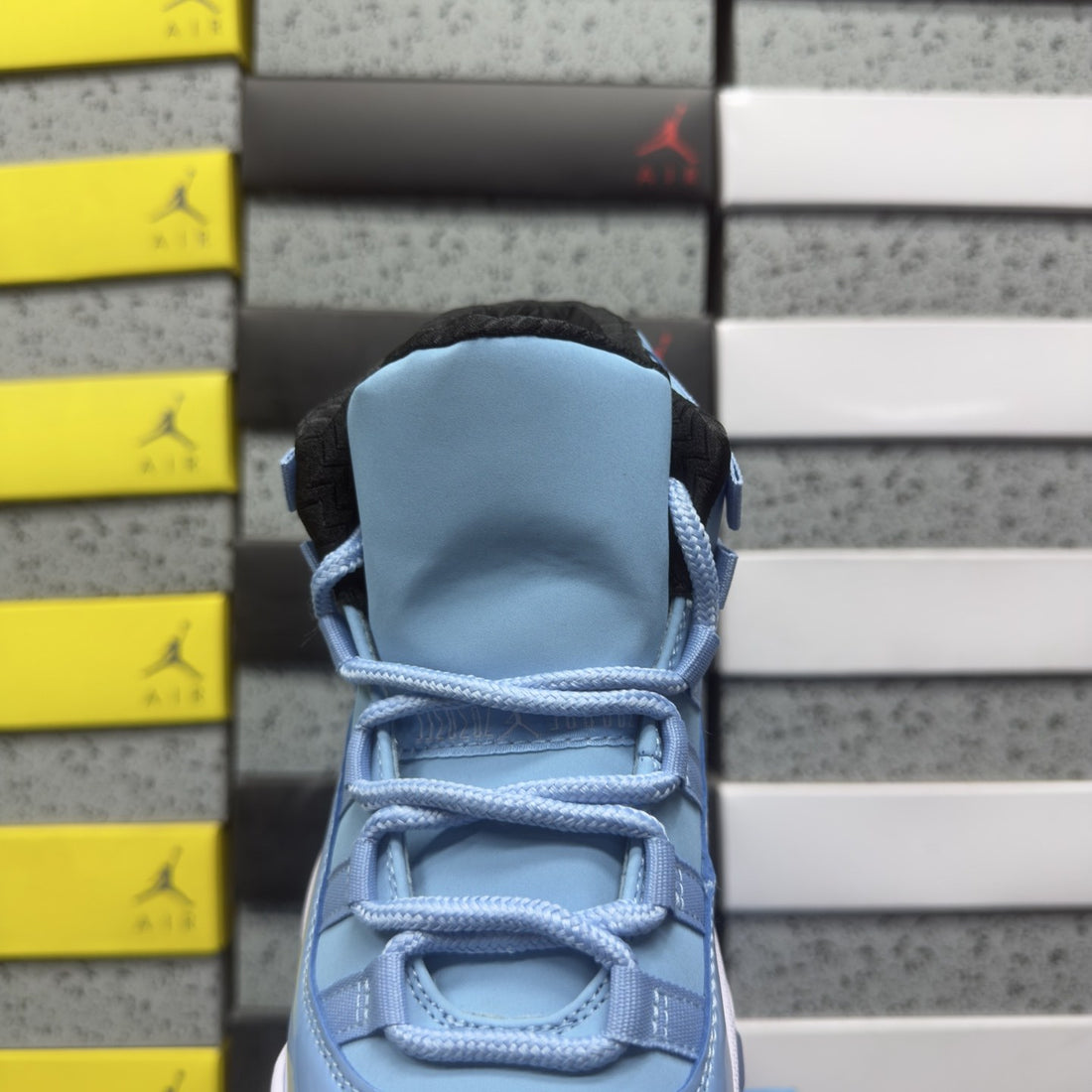 Air Jordan 11 Pantone Blue