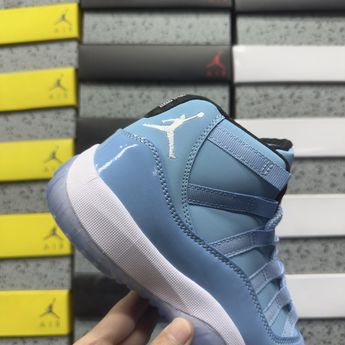 Air Jordan 11 Pantone Blue