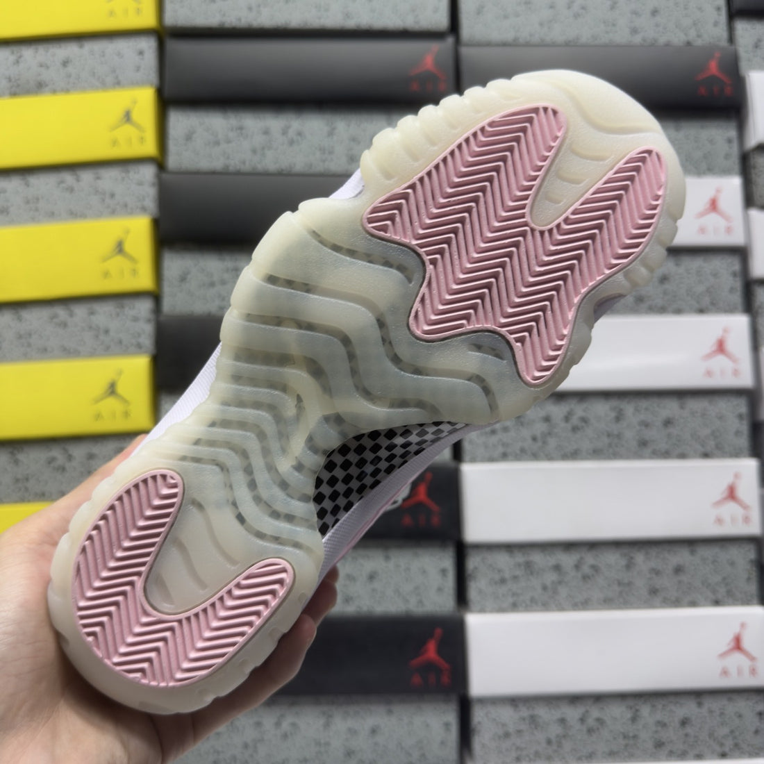 Air Jordan 11 Pink Snow