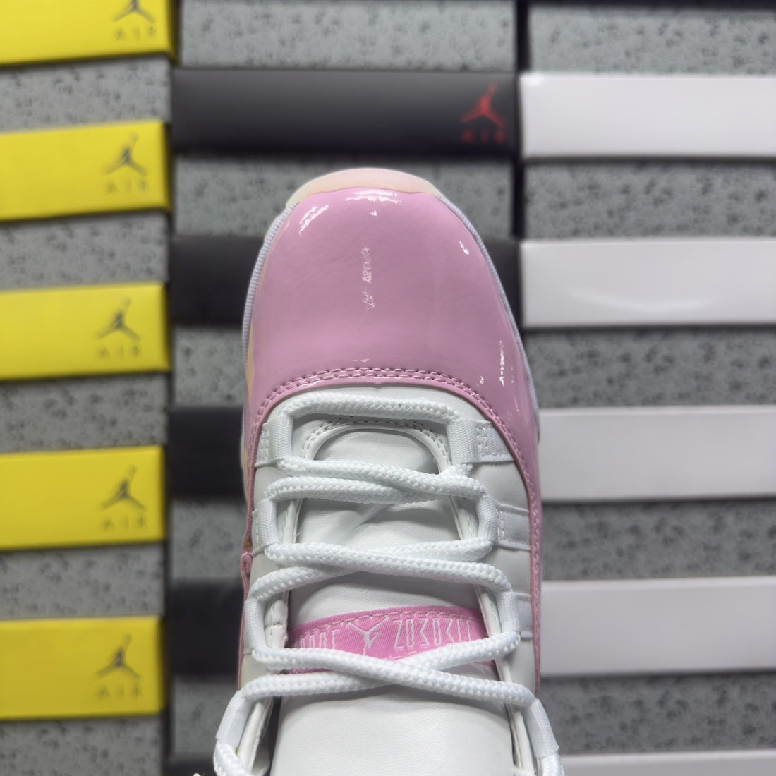 Air Jordan 11 Pink Snow