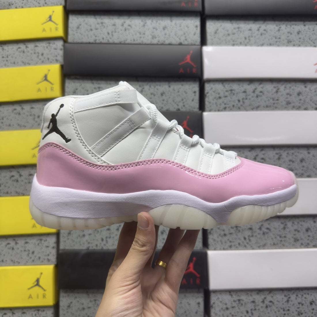 Air Jordan 11 Pink Snow