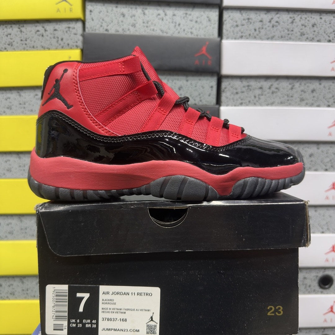Air Jordan 11 Reverse Bred