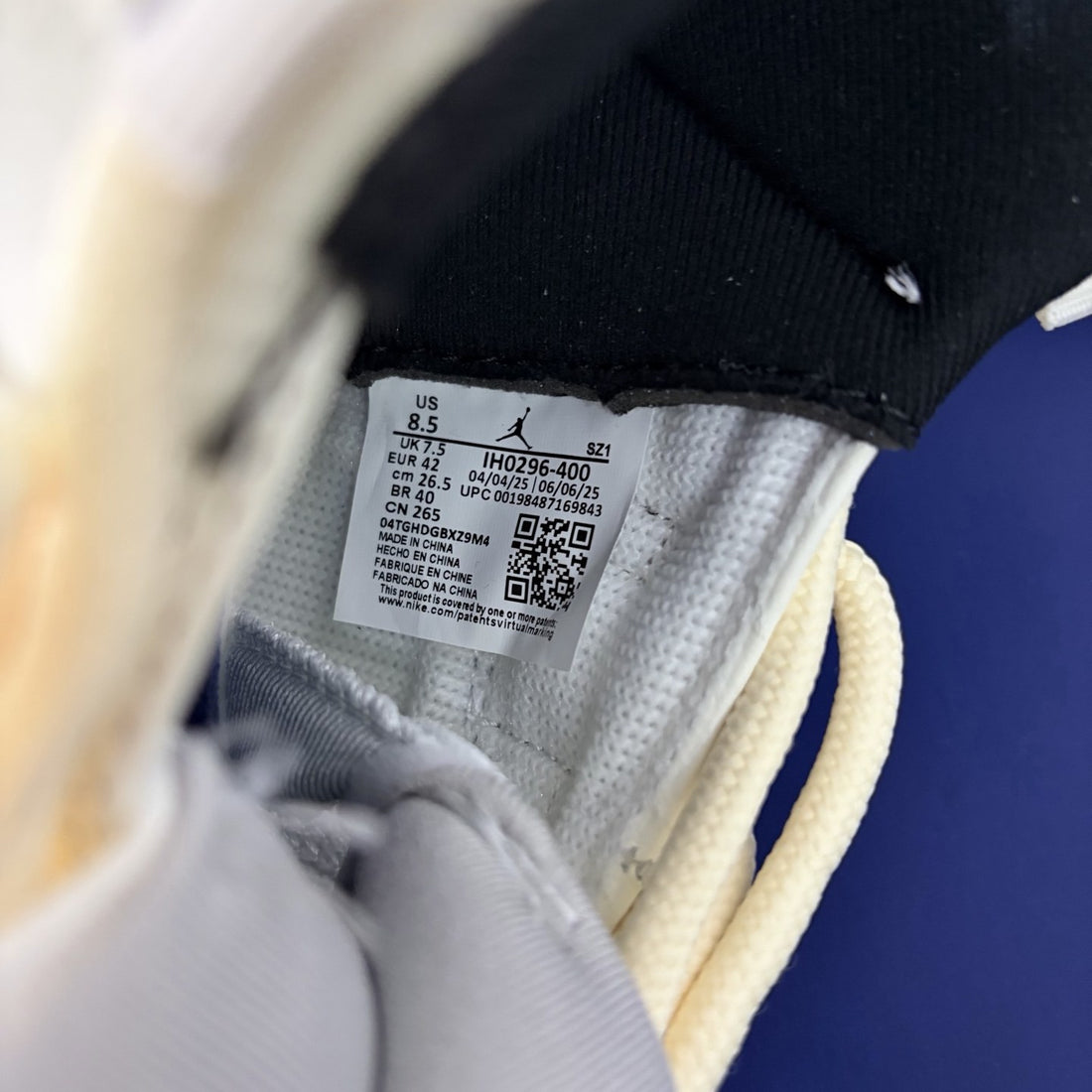 Air Jordan 11 Royal Sail