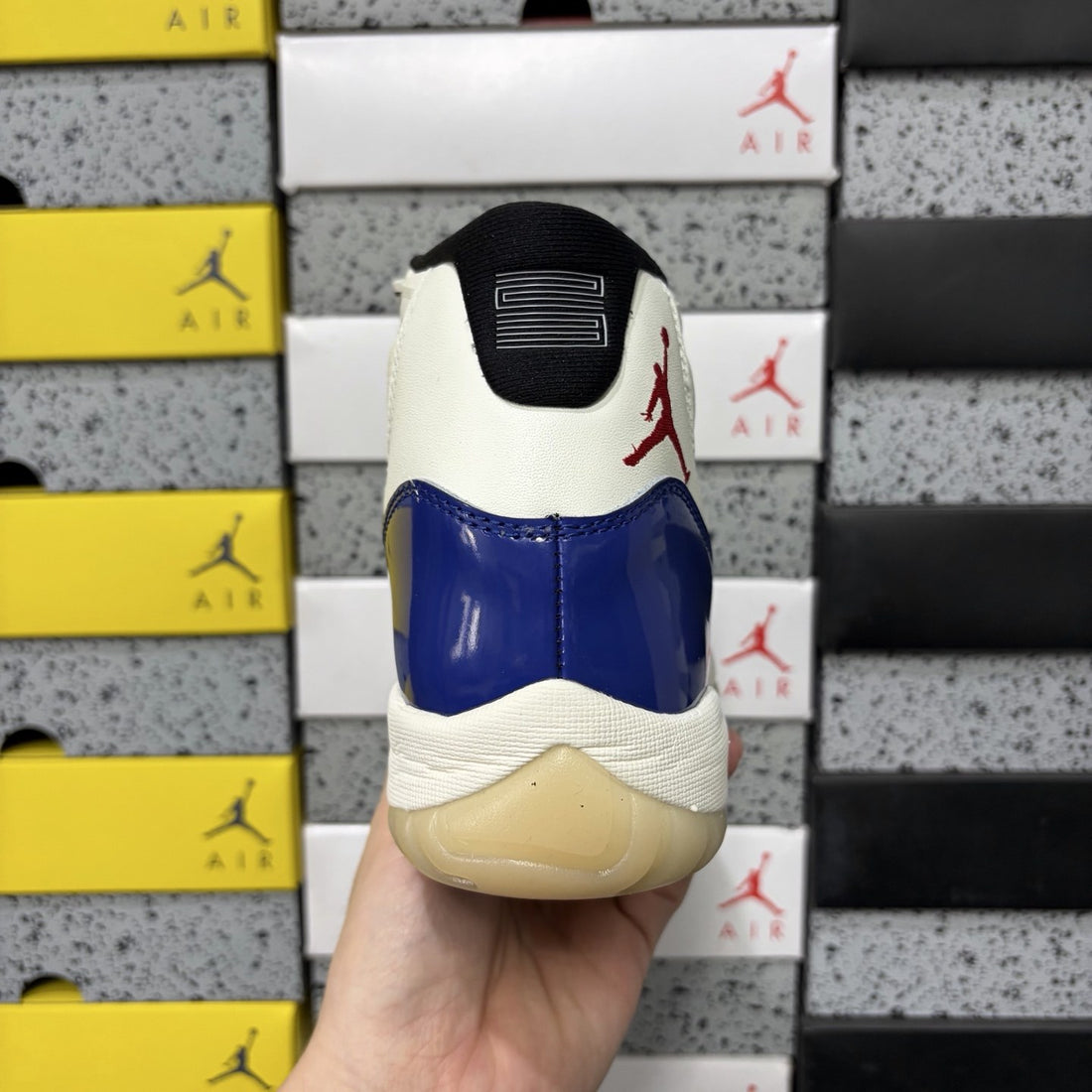 Air Jordan 11 Royal Sail