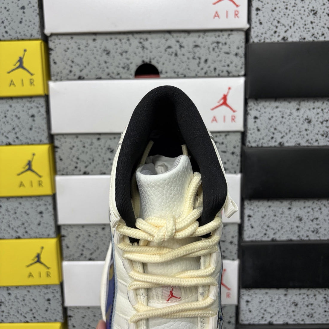 Air Jordan 11 Royal Sail