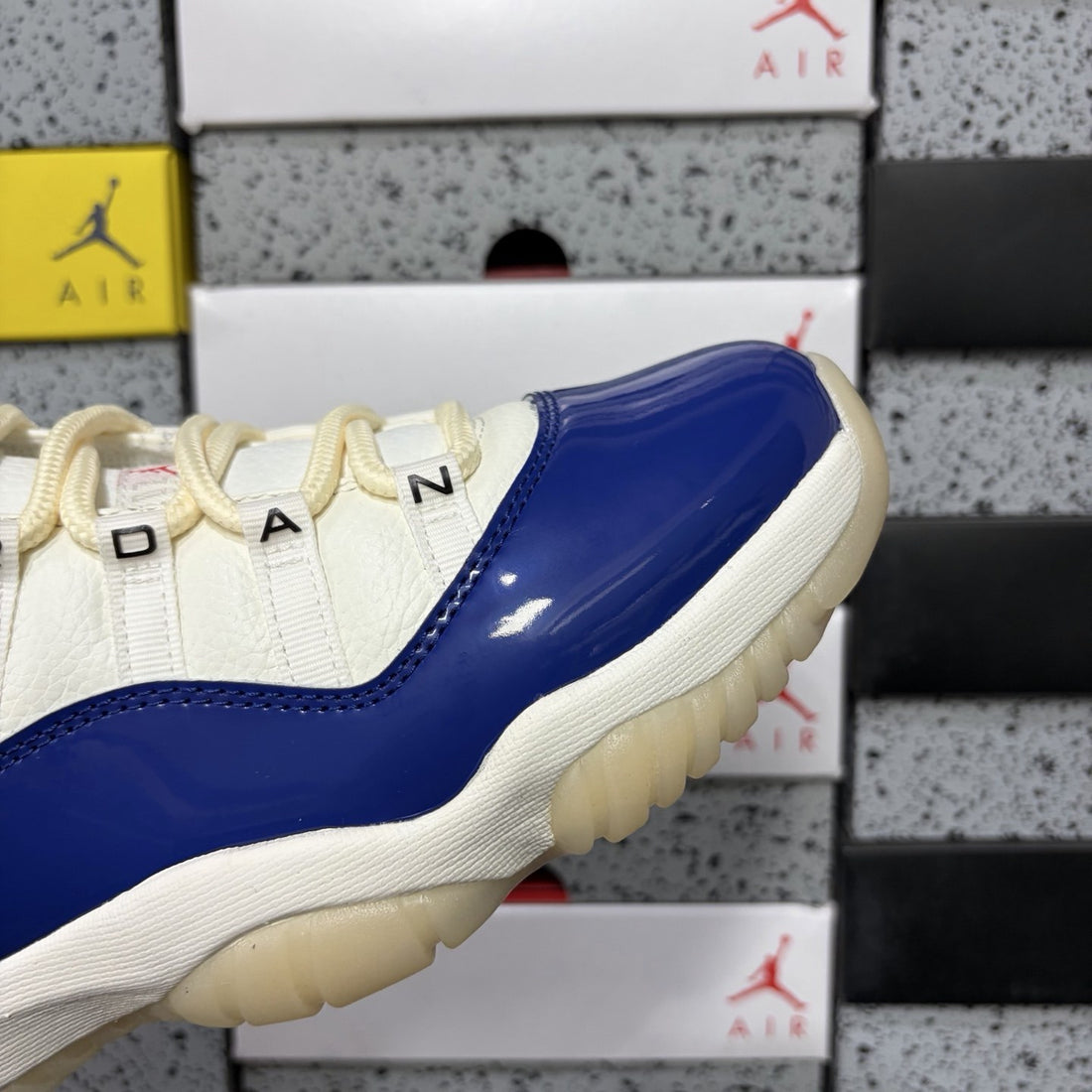 Air Jordan 11 Royal Sail
