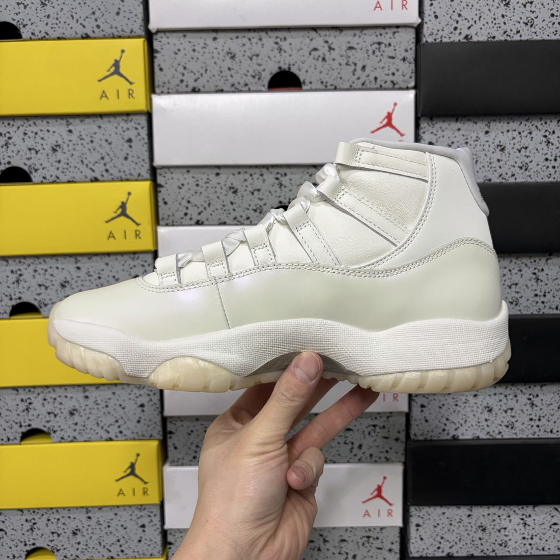 Air Jordan 11 Triple White