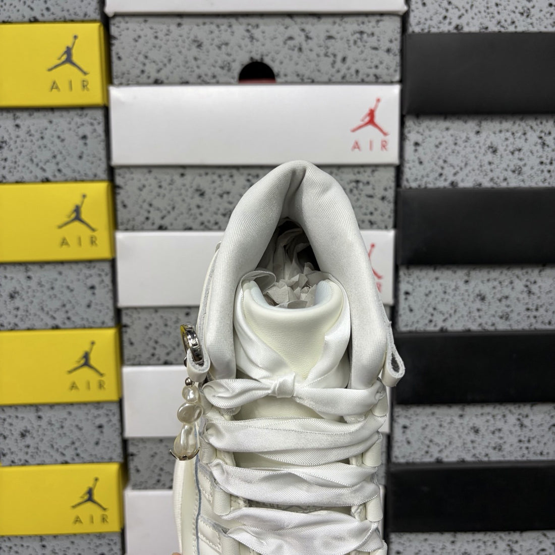 Air Jordan 11 Triple White