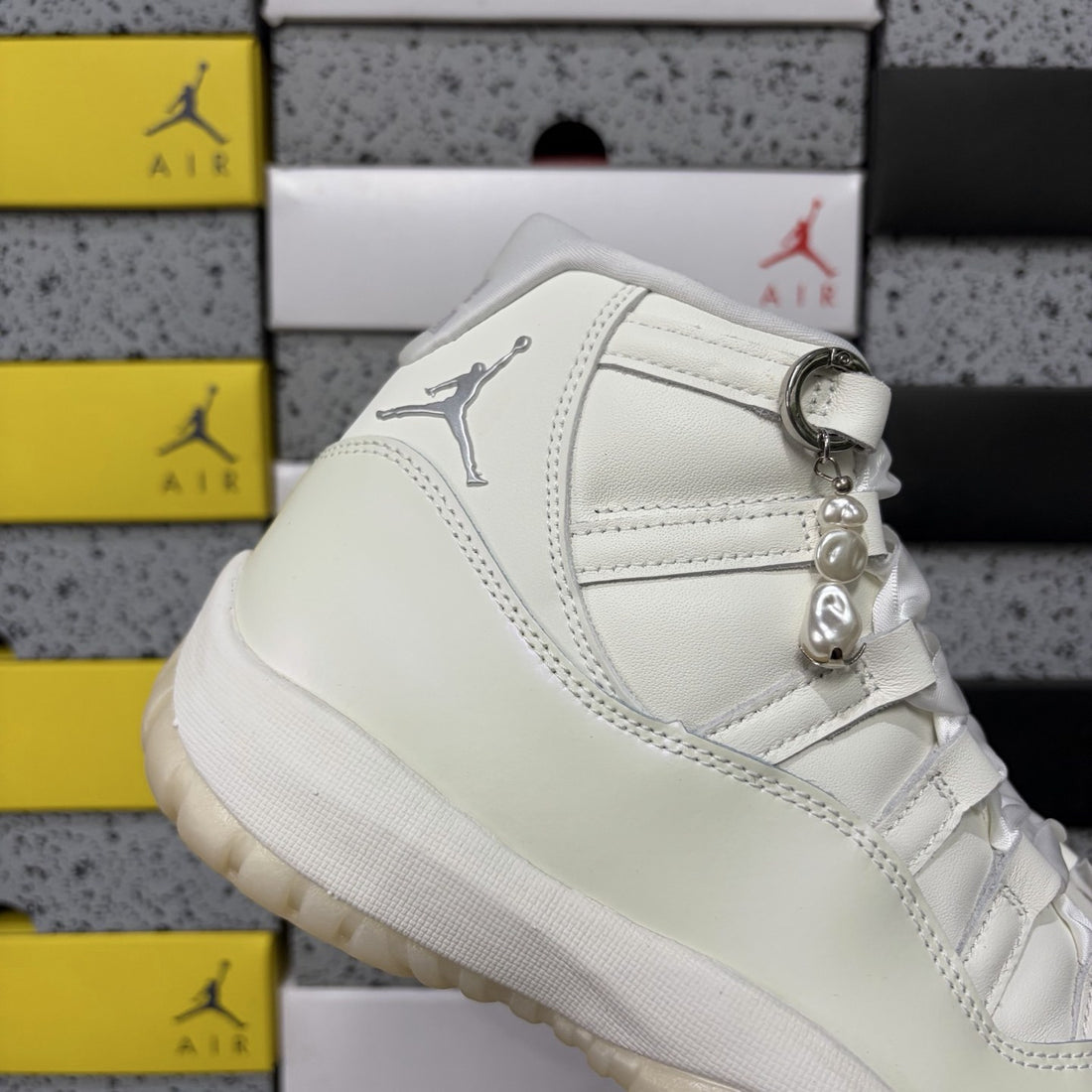 Air Jordan 11 Triple White