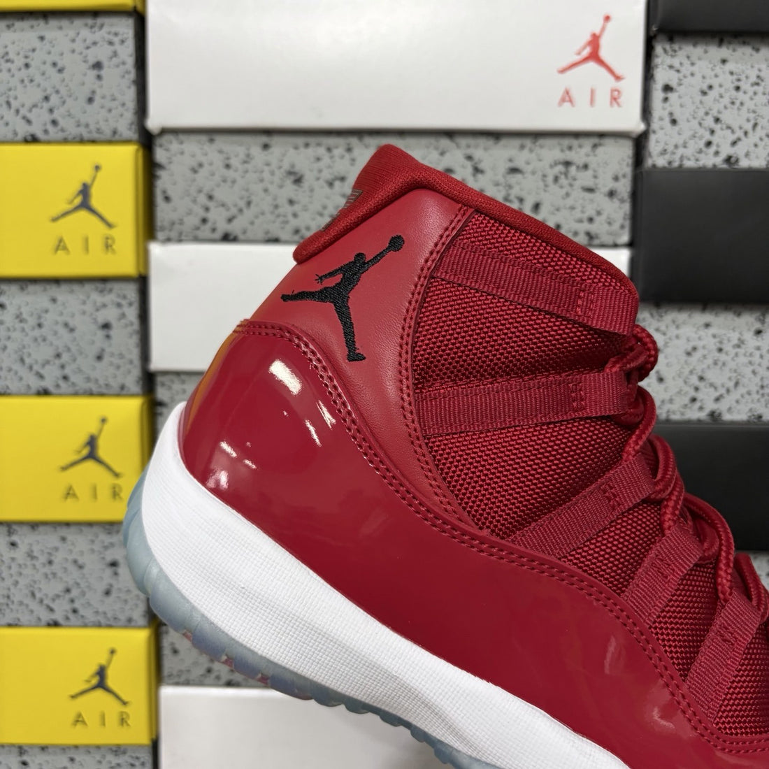 Air Jordan 11 Win Like 96 Gym Red