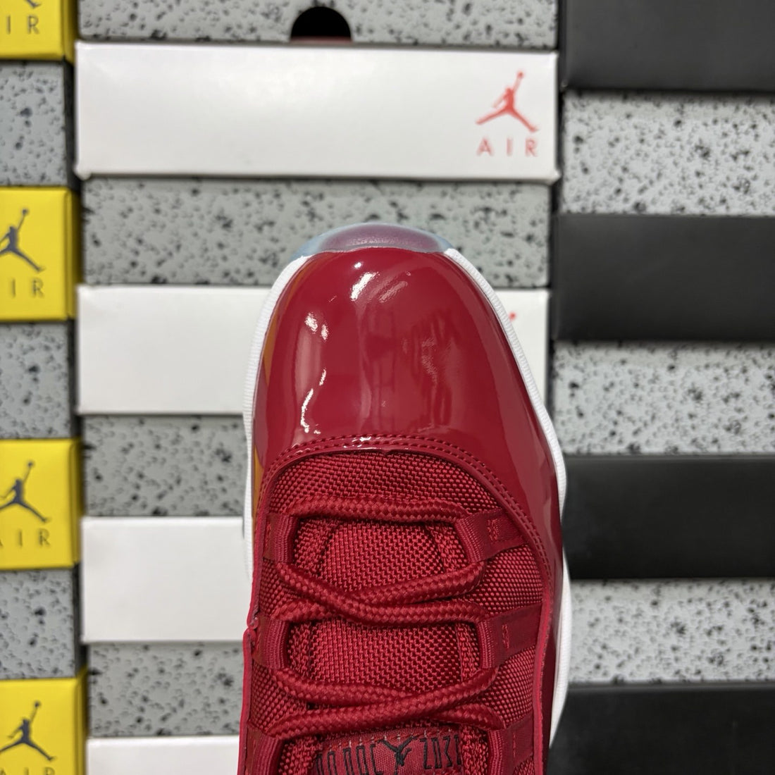 Air Jordan 11 Win Like 96 Gym Red