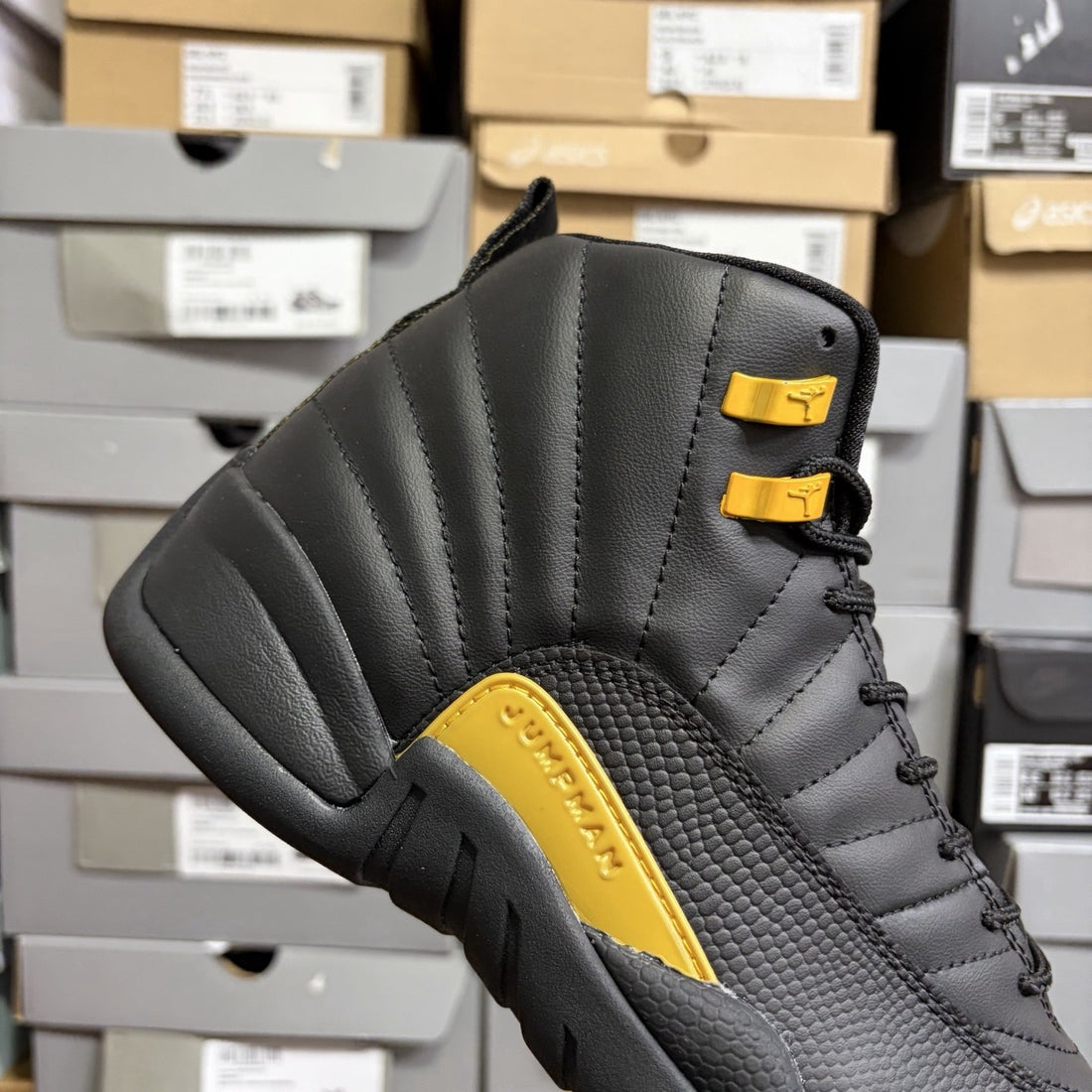 Air Jordan 12 Black Taxi