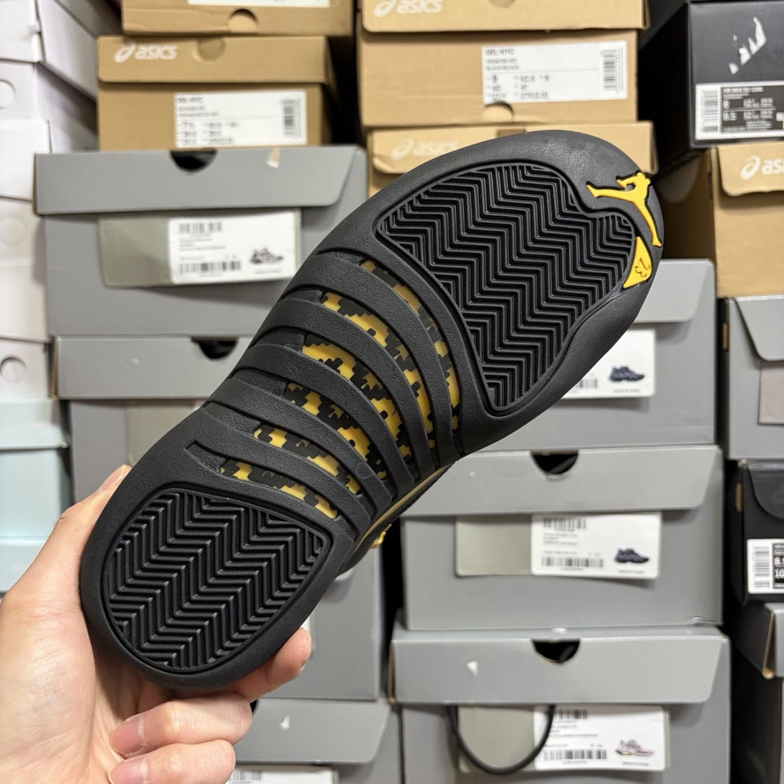 Air Jordan 12 Black Taxi