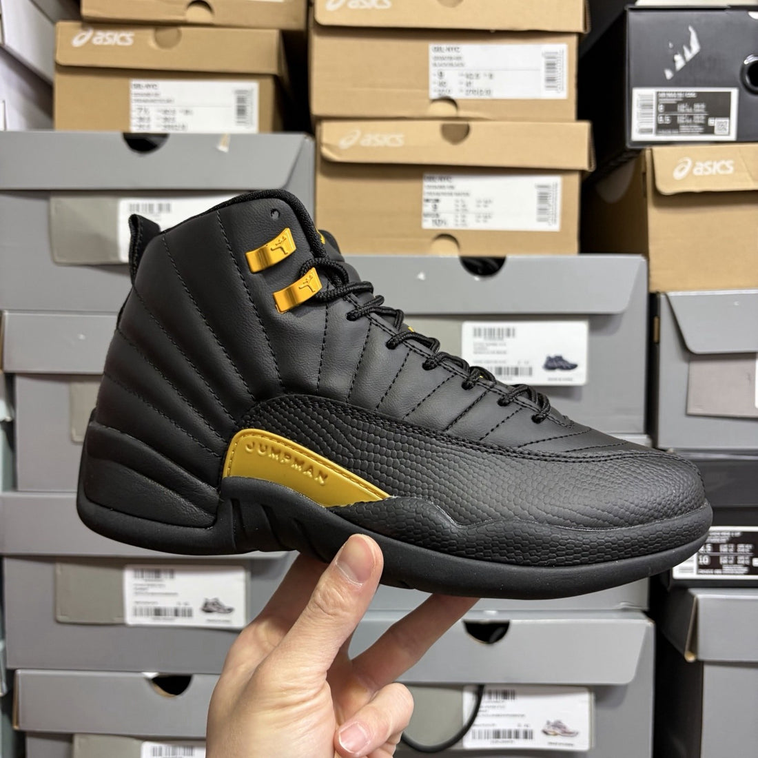 Air Jordan 12 Black Taxi