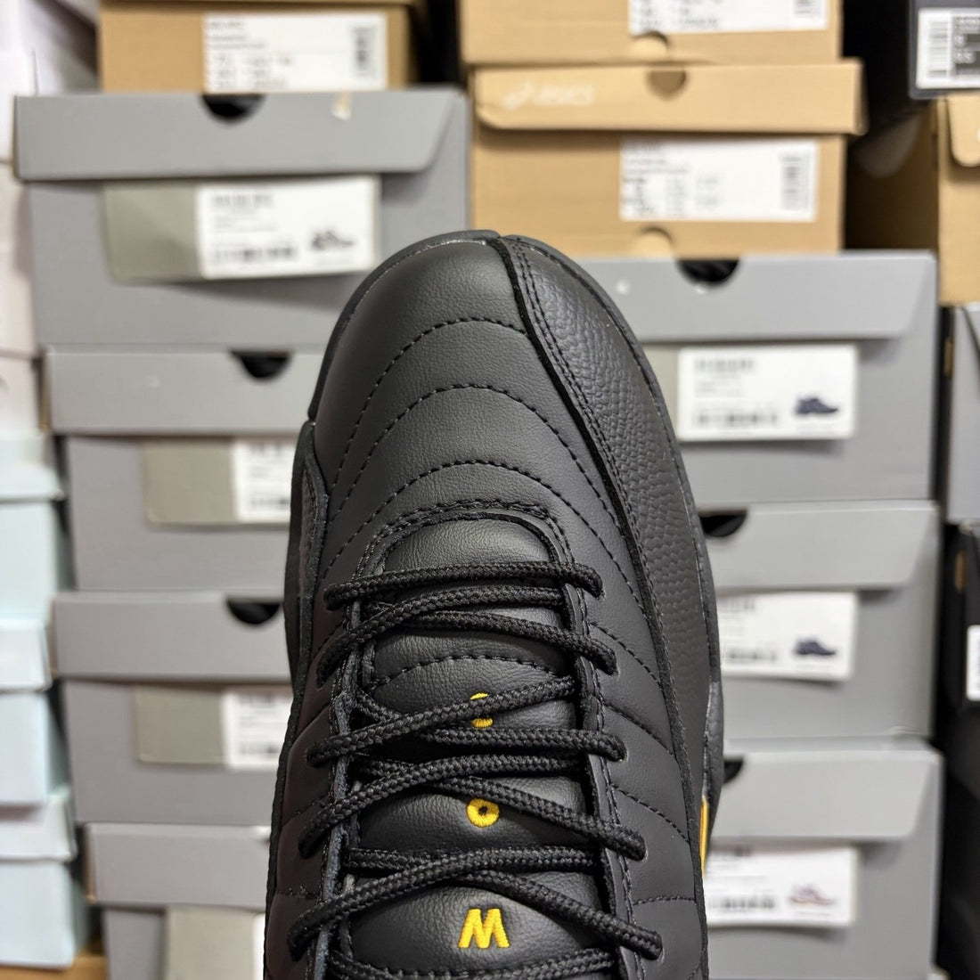 Air Jordan 12 Black Taxi