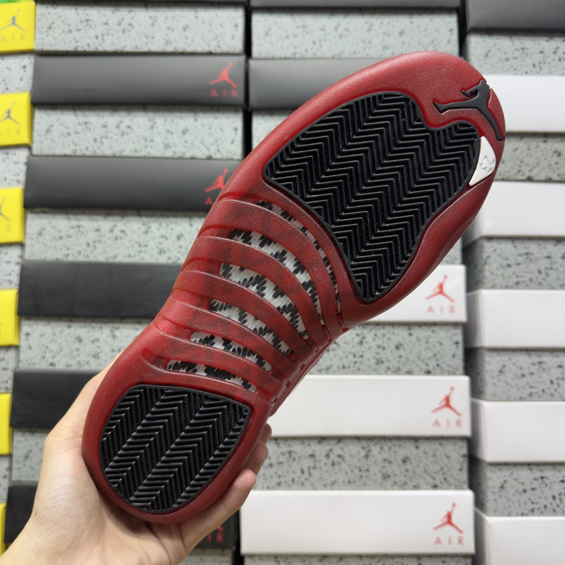 Air Jordan 12 Cherry