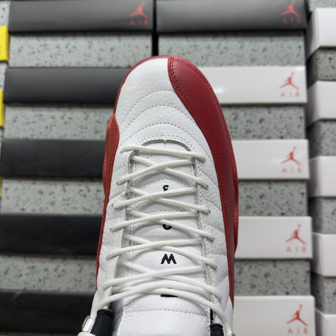 Air Jordan 12 Cherry