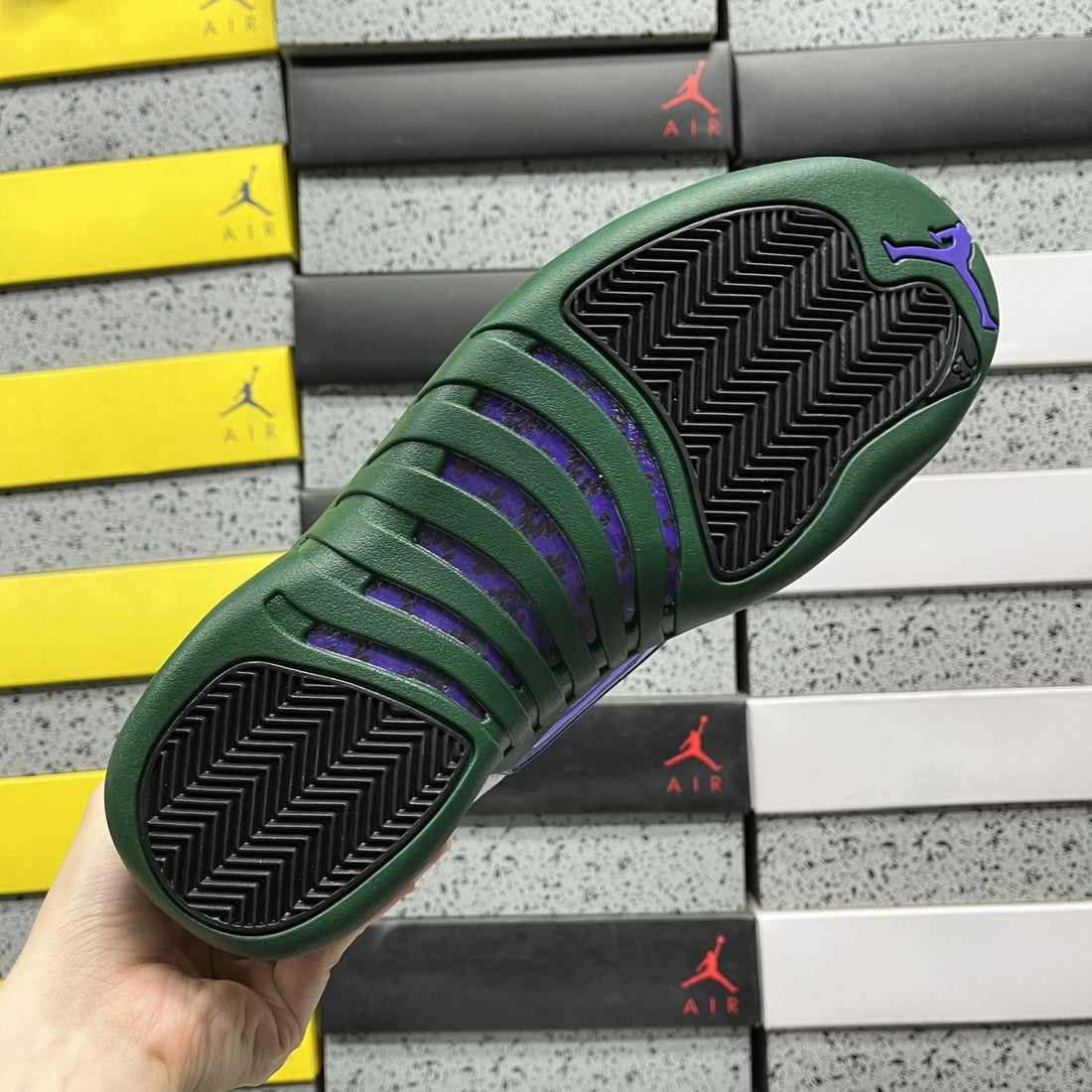 Air Jordan 12 Gorge Green