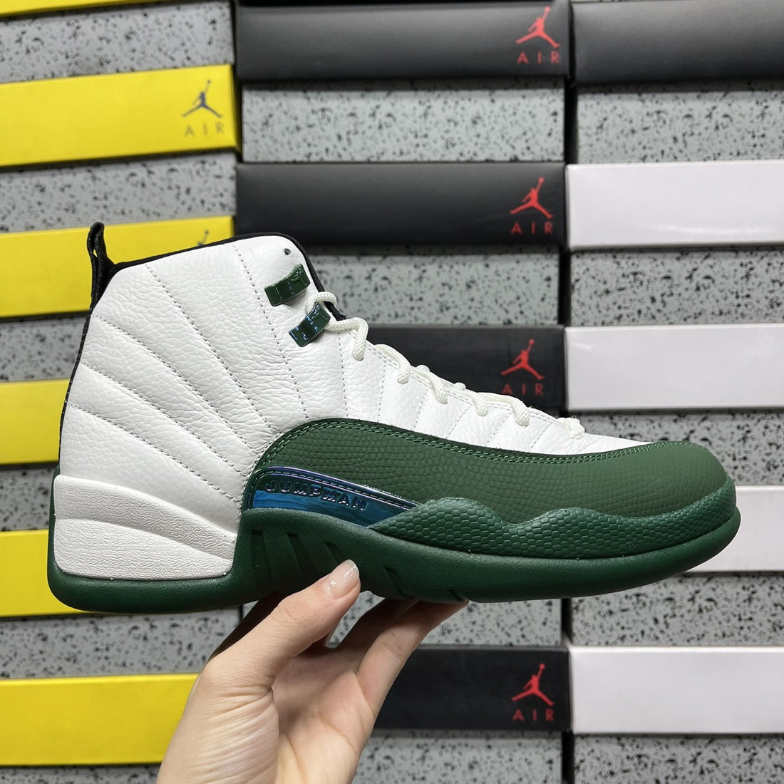 Air Jordan 12 Gorge Green
