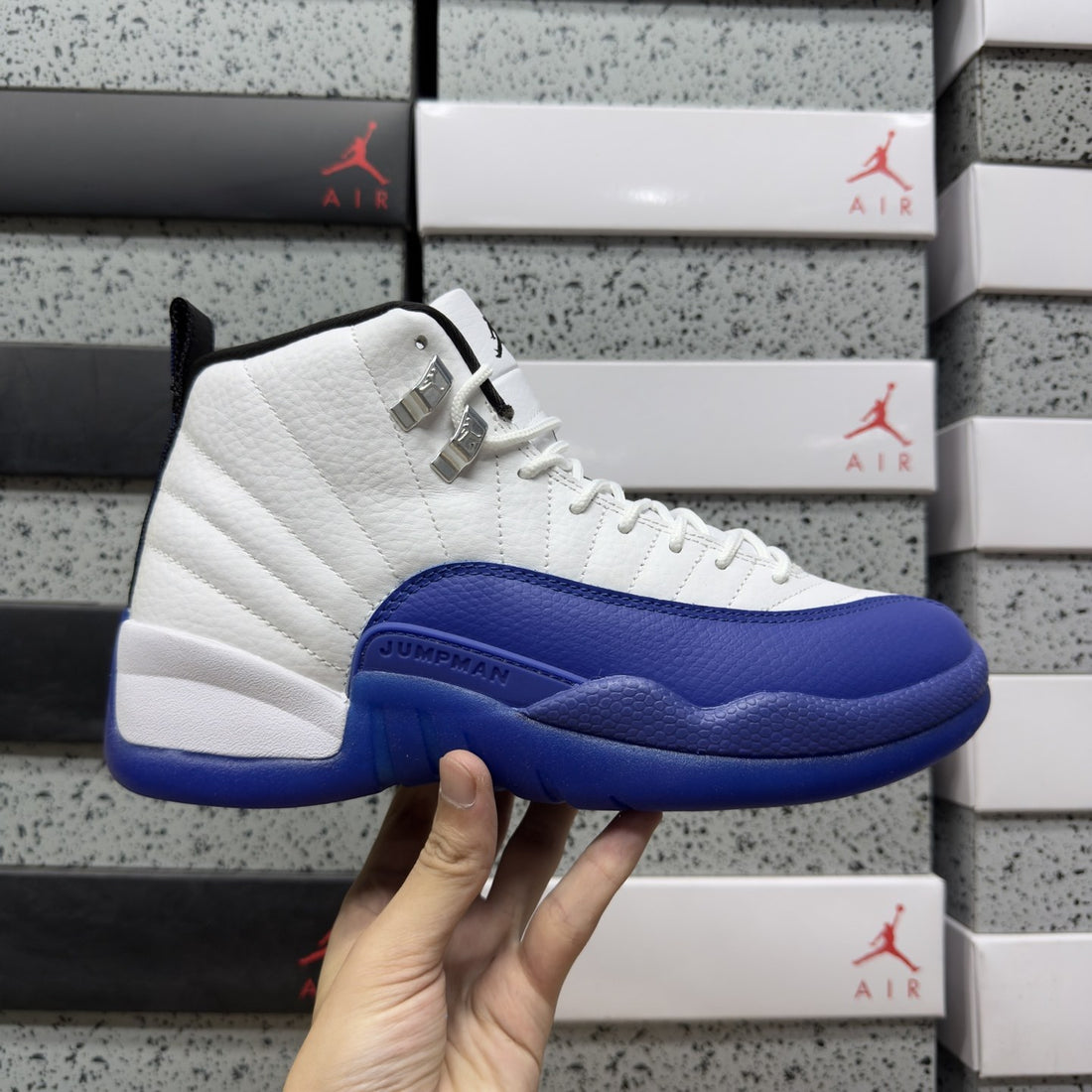 Air Jordan 12 Hyper Royal
