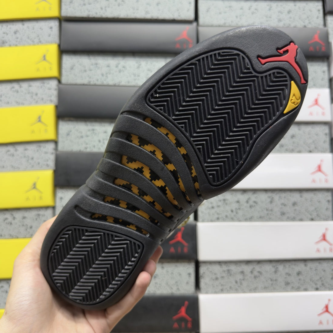 Air Jordan 12 Taxi Classic