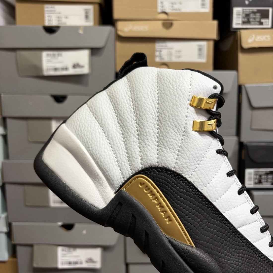 Air Jordan 12 Taxi Gold