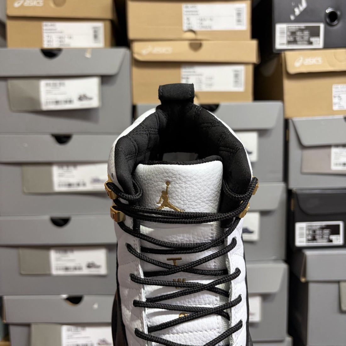 Air Jordan 12 Taxi Gold