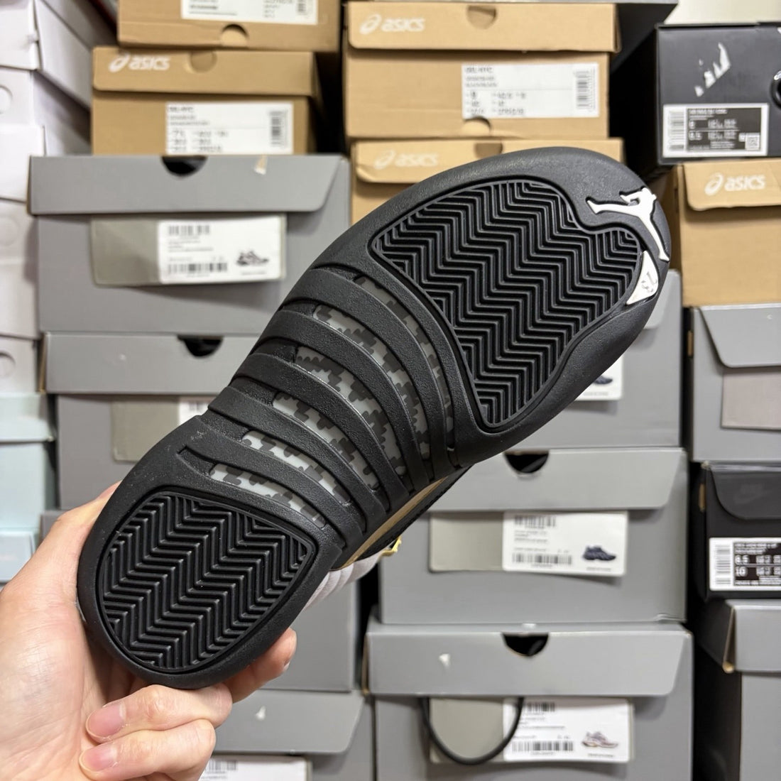 Air Jordan 12 Taxi Gold