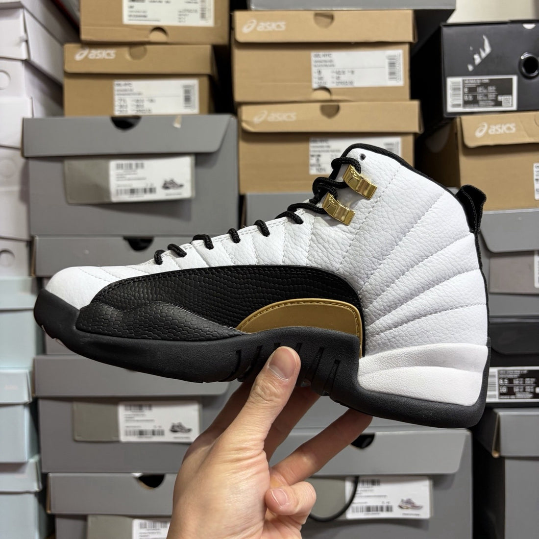 Air Jordan 12 Taxi Gold