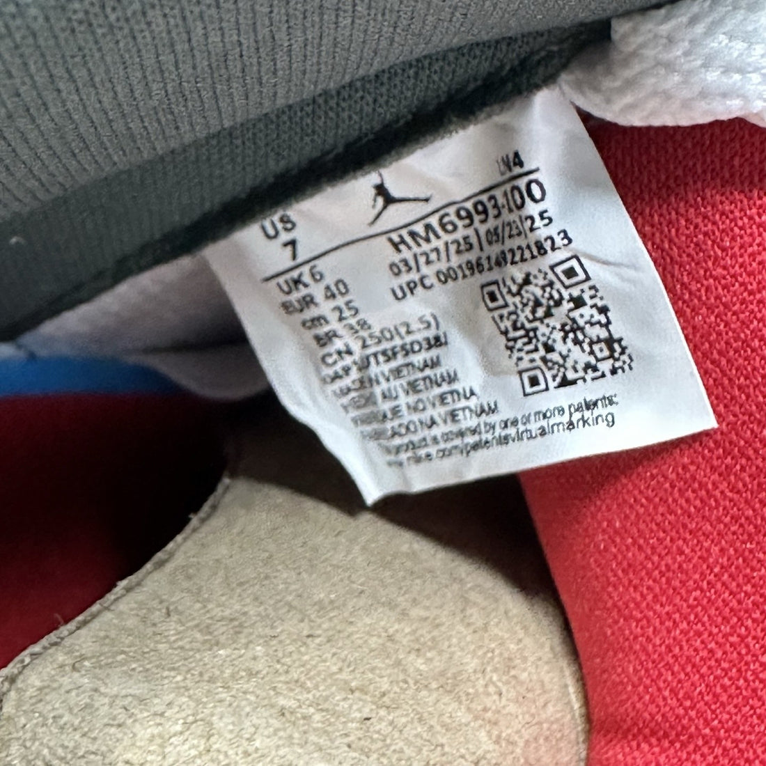 Air Jordan 3 Grey Cement Red